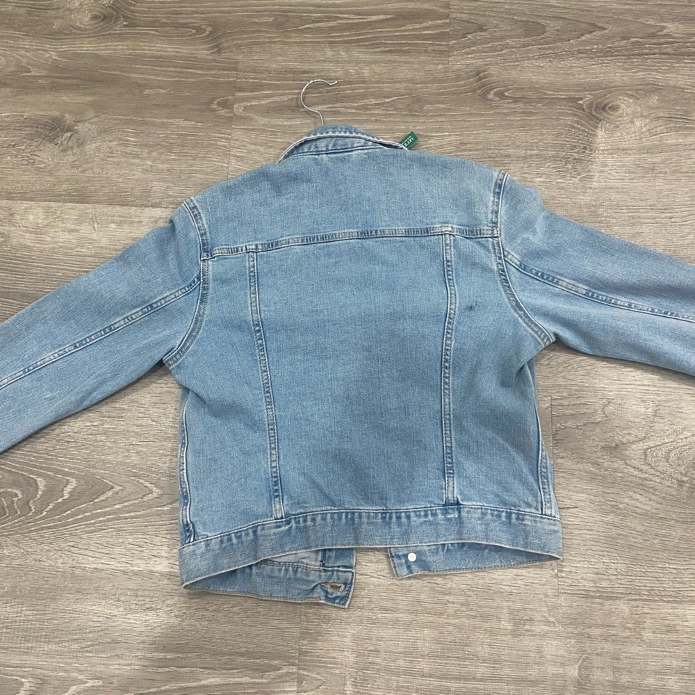 Women’s H and M denim jacket - Picture 2 of 6